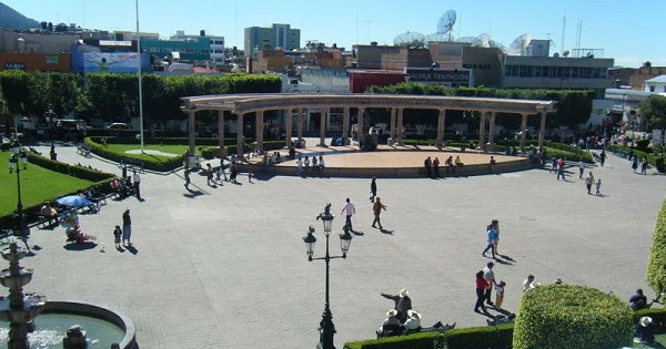 plaza cvica benito jurez