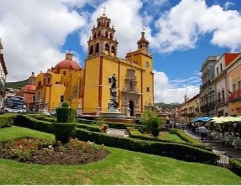 plaza de la paz