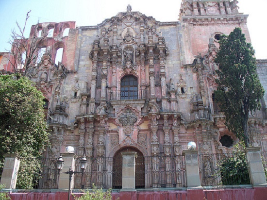 Plazas y templos de Guanajuato.