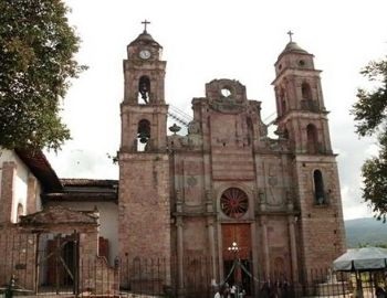 templo de santa mara ahuacatln