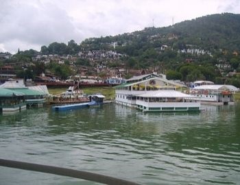 embarcadero valle de bravo