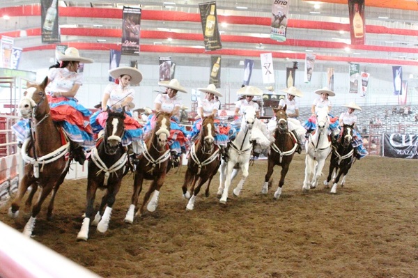 charreada en villa del carbón